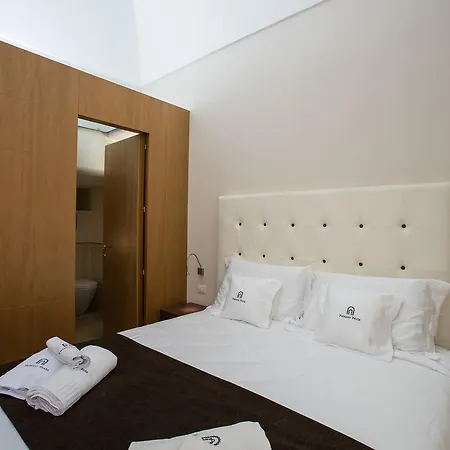 Palazzo Perla فندق مبيت وإفطار 3*