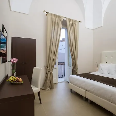 Palazzo Perla فندق مبيت وإفطار